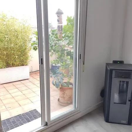 Apartment Luminoso Con Jardin La Zubia (Granada)